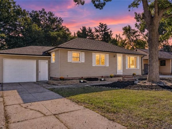 5861 Stearns Road, North Olmsted, OH 44070