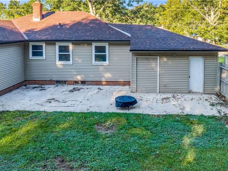 5861 Stearns Road, North Olmsted, OH 44070 Photo 35