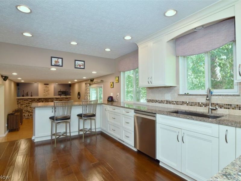 37216 Deer Run, Solon, OH 44139 Photo 7