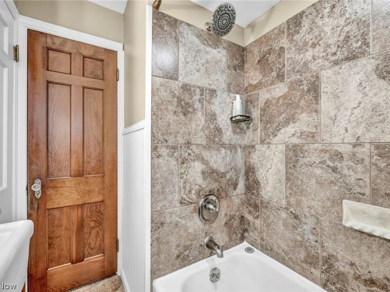 4044 W 157th Street, Cleveland, OH 44135 Photo 29