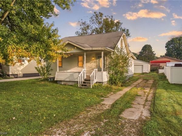218 Jacob Street NE, Navarre, OH 44662