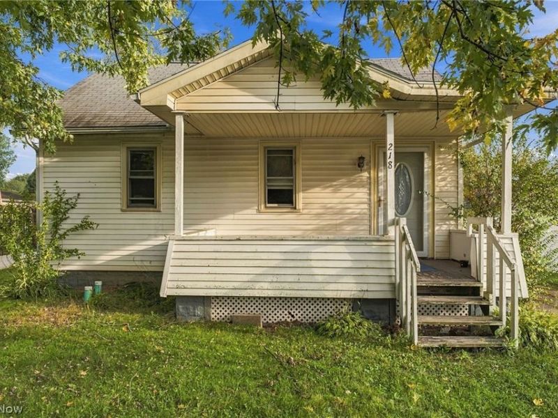 218 Jacob Street NE, Navarre, OH 44662 Photo 2