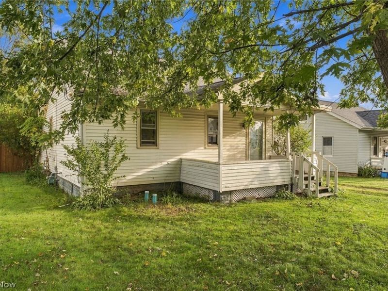 218 Jacob Street NE, Navarre, OH 44662 Photo 3