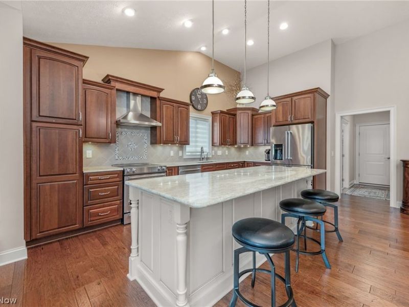 34786 N Legends Way, Grafton, OH 44044 Photo 6