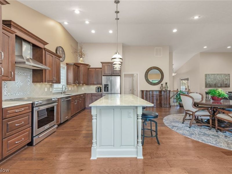 34786 N Legends Way, Grafton, OH 44044 Photo 7