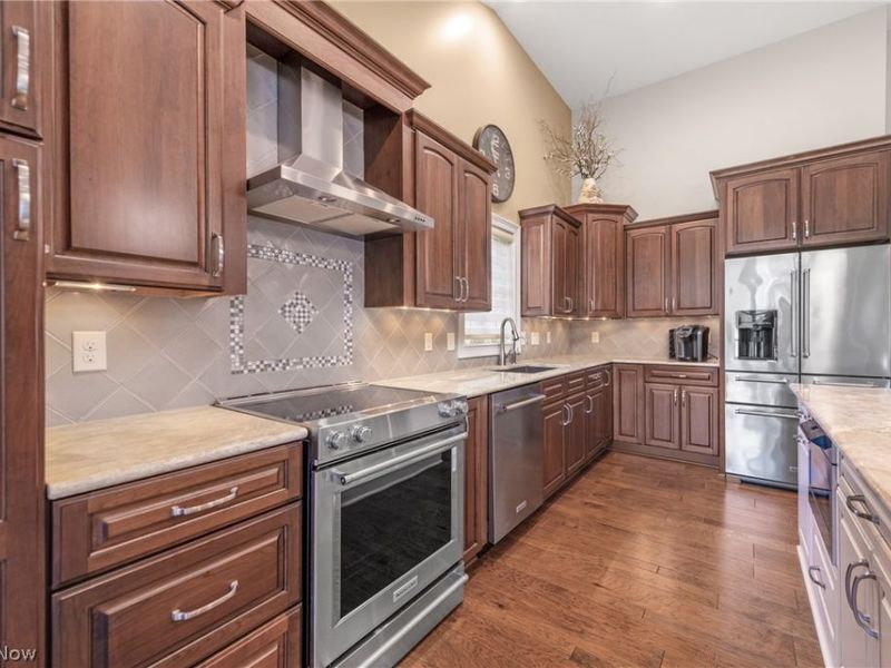 34786 N Legends Way, Grafton, OH 44044 Photo 8
