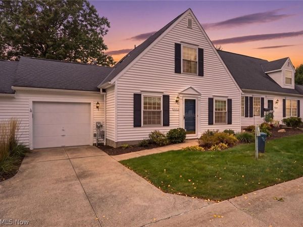 3414 E Prescott Circle, Cuyahoga Falls, OH 44223