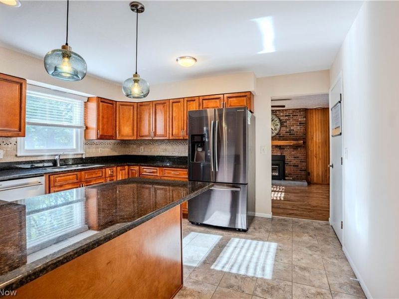 10027 Peachtree Drive, Strongsville, OH 44149 Photo 11