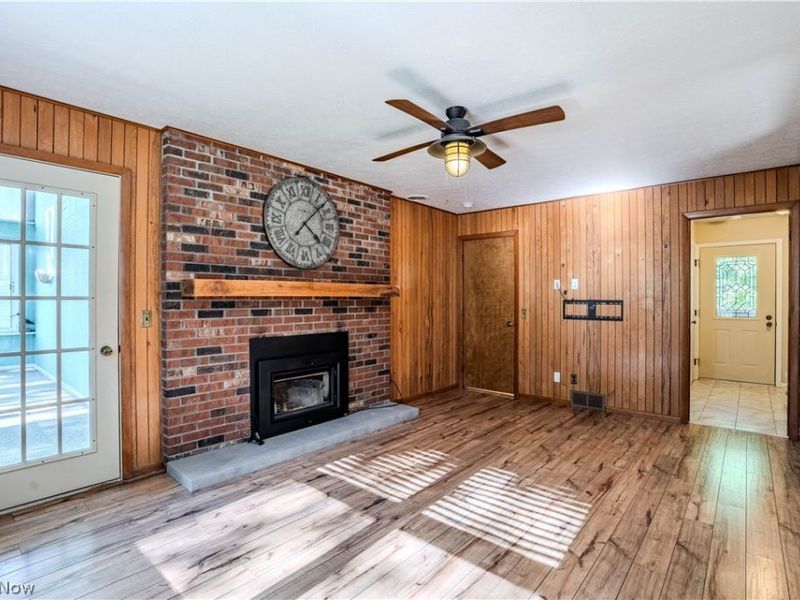 10027 Peachtree Drive, Strongsville, OH 44149 Photo 14