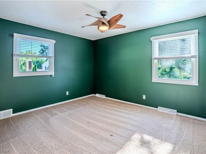 10027 Peachtree Drive, Strongsville, OH 44149 Photo 19