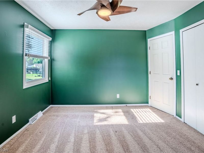 10027 Peachtree Drive, Strongsville, OH 44149 Photo 21