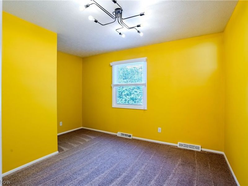 10027 Peachtree Drive, Strongsville, OH 44149 Photo 24