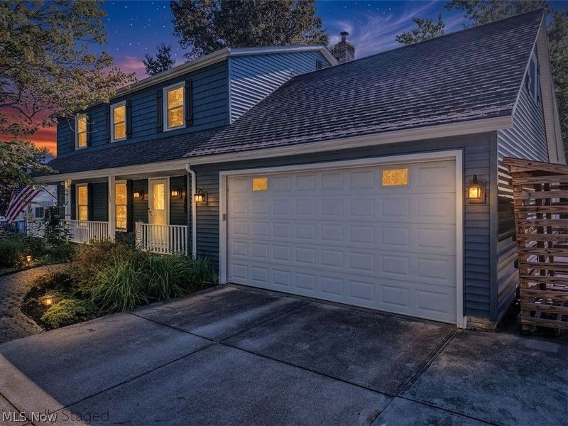 10027 Peachtree Drive, Strongsville, OH 44149 Photo 3