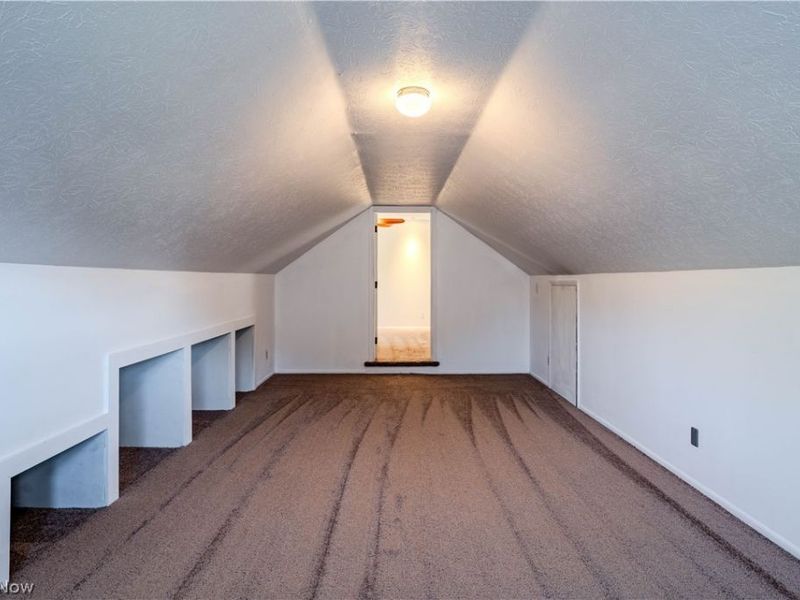 10027 Peachtree Drive, Strongsville, OH 44149 Photo 30
