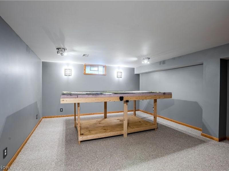 10027 Peachtree Drive, Strongsville, OH 44149 Photo 40
