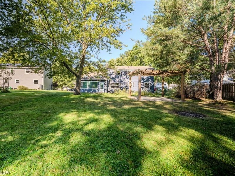 10027 Peachtree Drive, Strongsville, OH 44149 Photo 44