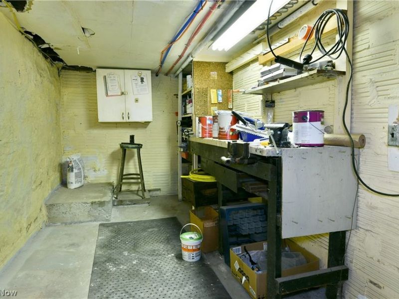 892 Yankee Run Road, Masury, OH 44438 Photo 46