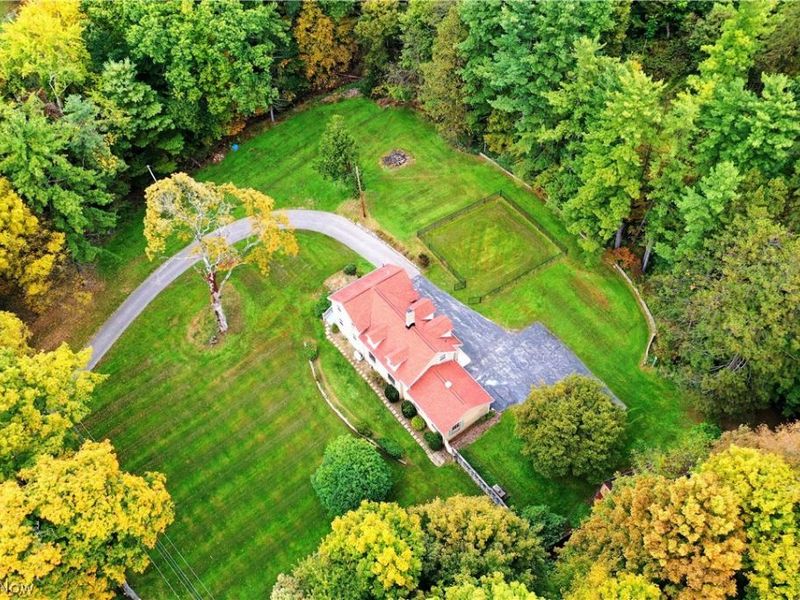 892 Yankee Run Road, Masury, OH 44438 Photo 6