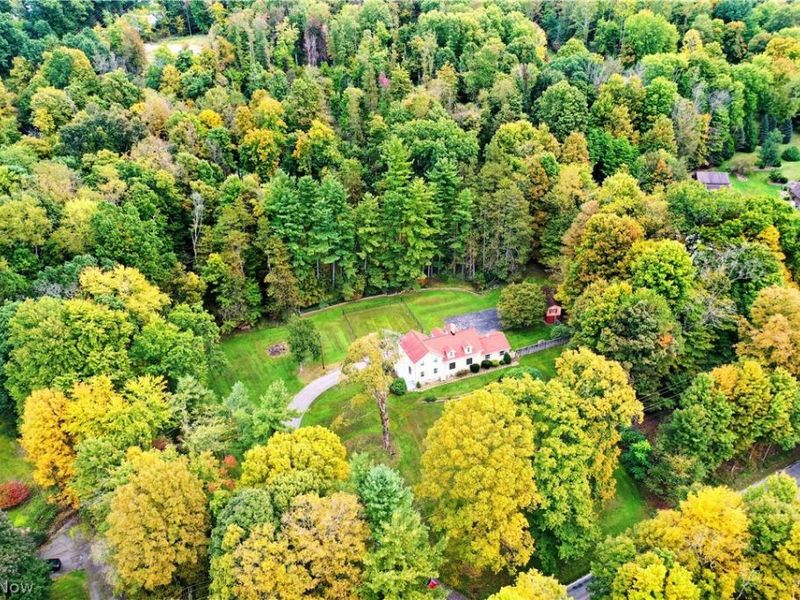 892 Yankee Run Road, Masury, OH 44438 Photo 8