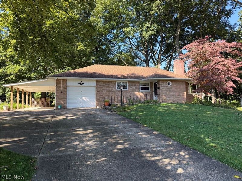 633 Fairview Place, Alliance, OH 44601 Photo 1