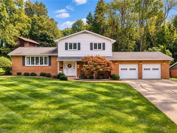 802 Deerfield Lane NE, Massillon, OH 44646