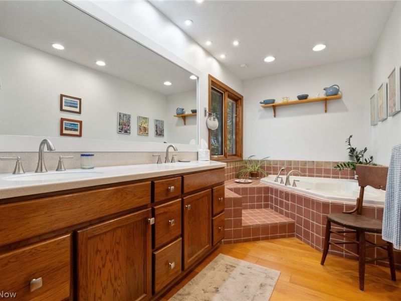 7725 Hearthstone Avenue NW, North Canton, OH 44720 Photo 18