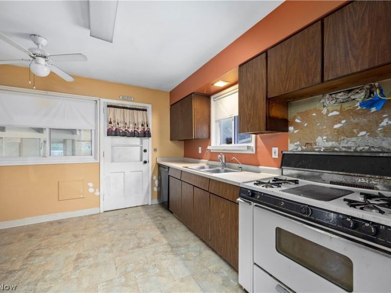 4479 W 152nd Street, Cleveland, OH 44135 Photo 13