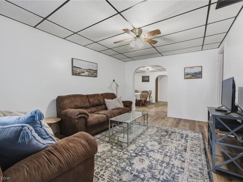 301 E Wood Street, Shreve, OH 44676 Photo 9