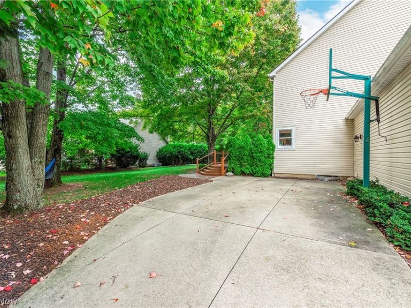19874 Echo Drive, Strongsville, OH 44149 Photo 45