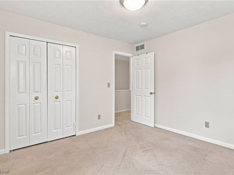 8421 Euclid Avenue, Cleveland, OH 44106 Photo 21