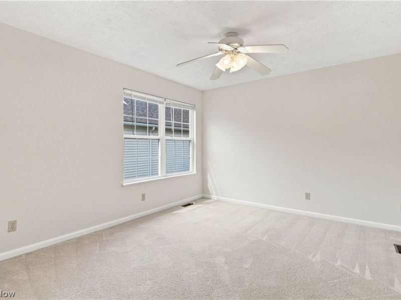 8421 Euclid Avenue, Cleveland, OH 44106 Photo 25