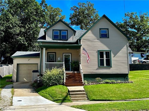342 St Clair Avenue , Cadiz, OH 43907