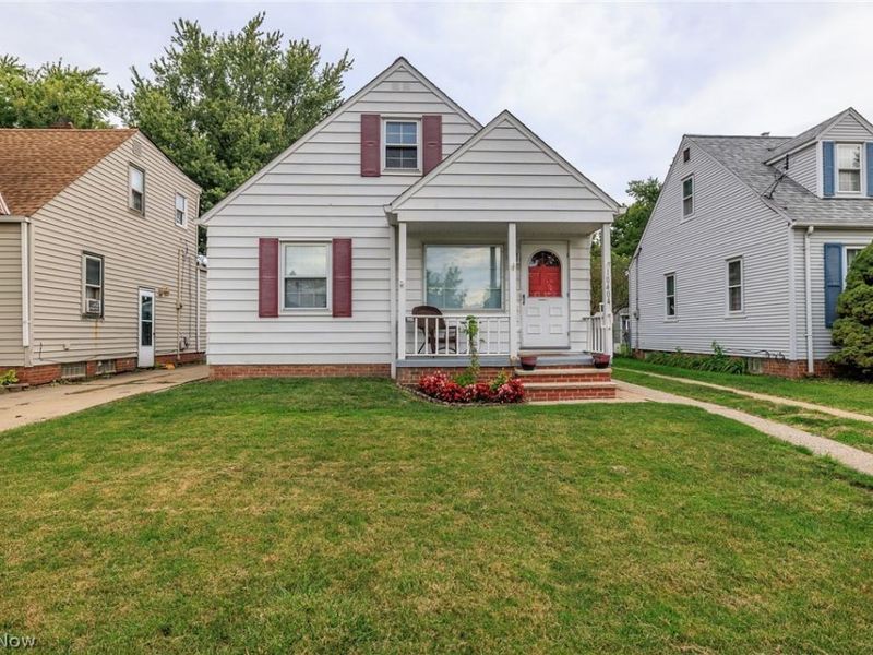 18404 Homeway Road, Cleveland, OH 44135 Photo 1