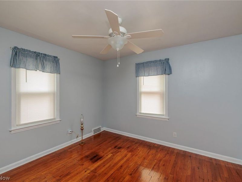 18404 Homeway Road, Cleveland, OH 44135 Photo 11