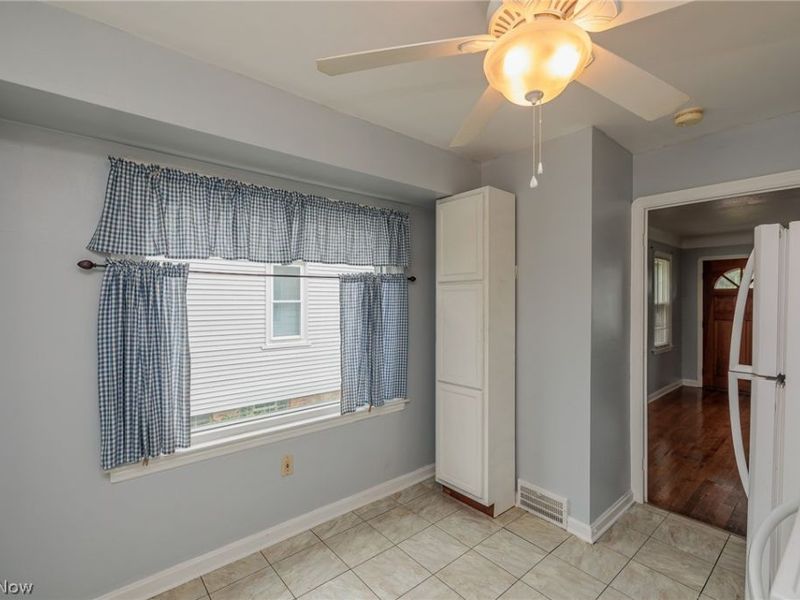 18404 Homeway Road, Cleveland, OH 44135 Photo 7