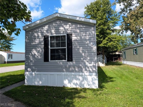 205 Brenthaven Street , Unit 182, Elyria, OH 44035