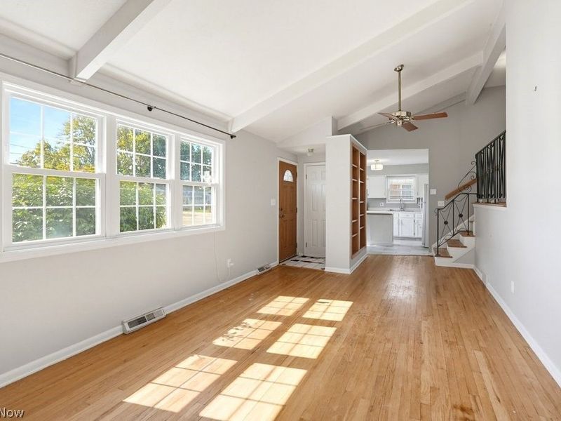18210 Holland Road, Brook Park, OH 44142 Photo 10
