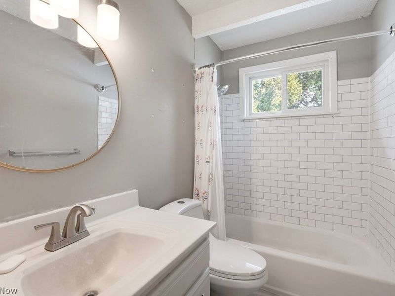 18210 Holland Road, Brook Park, OH 44142 Photo 18