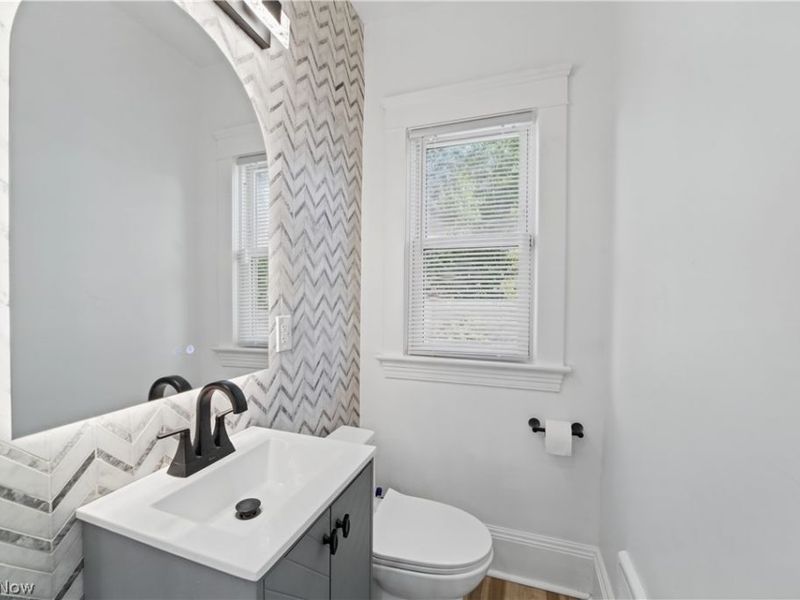 1381 E 110 Street, Cleveland, OH 44106 Photo 7