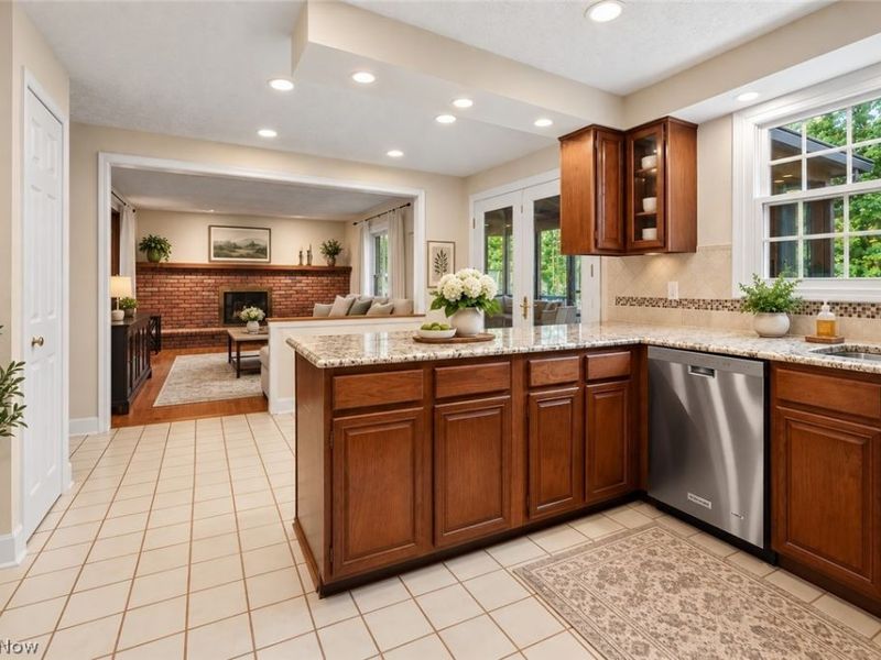 7377 Amanda Place, Concord Township, OH 44077 Photo 5