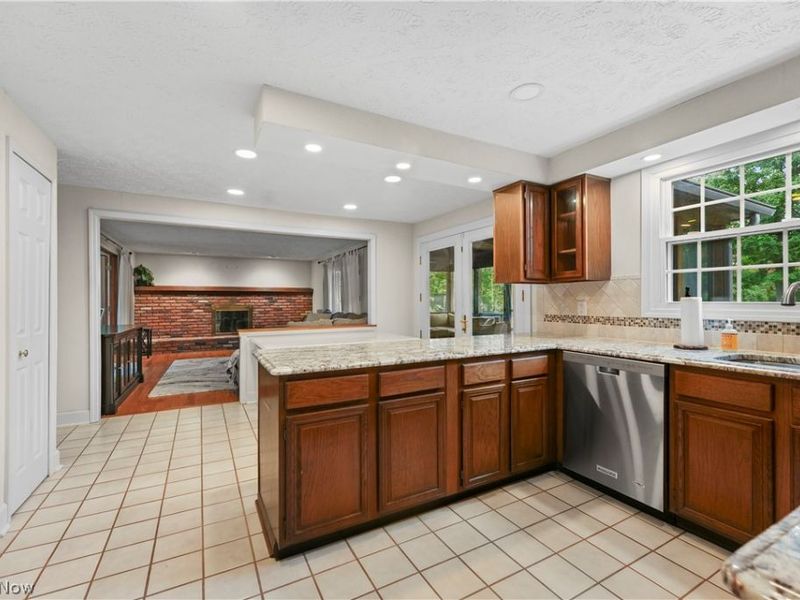 7377 Amanda Place, Concord Township, OH 44077 Photo 8