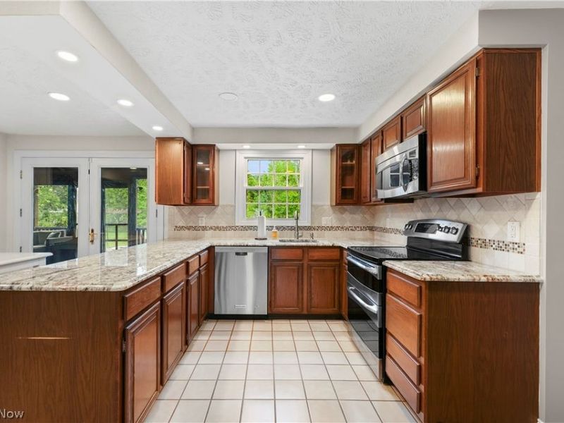 7377 Amanda Place, Concord Township, OH 44077 Photo 9