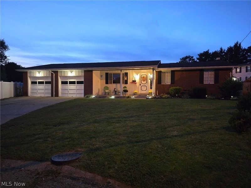 1576 Suzanne Circle, Belpre, OH 45714 Photo 2