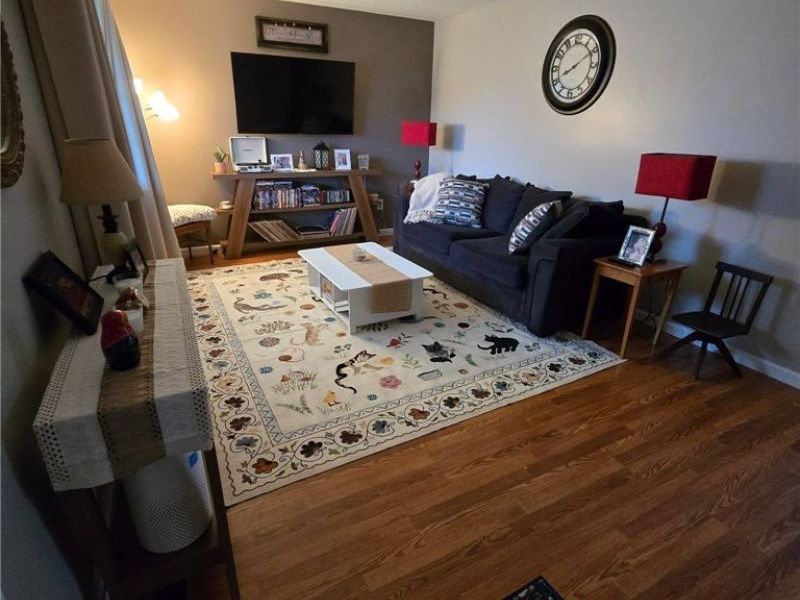 1576 Suzanne Circle, Belpre, OH 45714 Photo 4