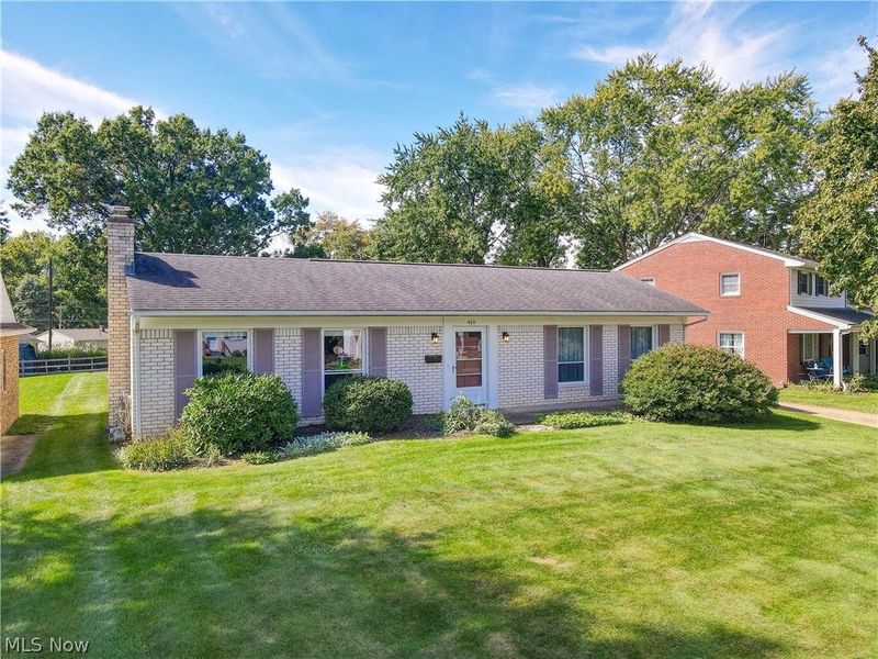410 Chapple Hill Drive NE, North Canton, OH 44720 Photo 3