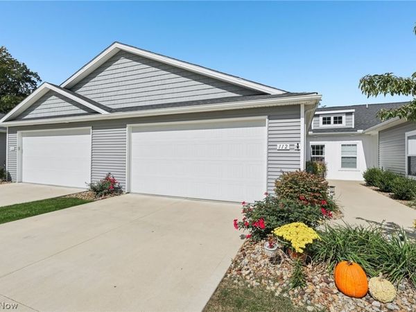 112 Acorn Lane , Elyria, OH 44035