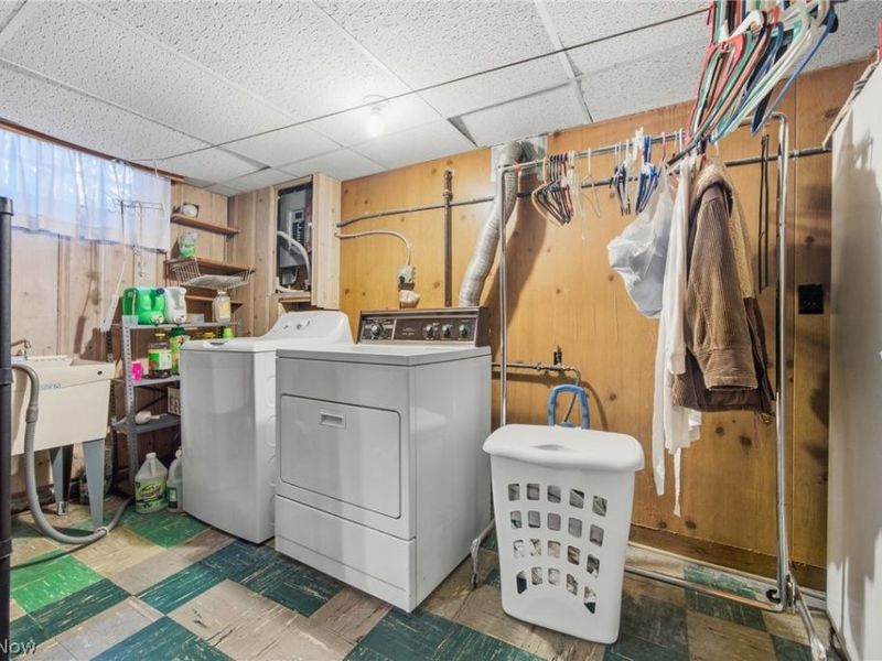 8608 Morton Avenue, Brooklyn, OH 44144 Photo 30