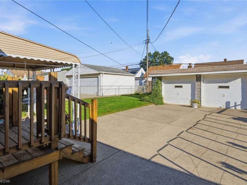8608 Morton Avenue, Brooklyn, OH 44144 Photo 9