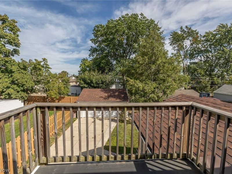 8028 Dresden Avenue, Parma, OH 44129 Photo 24