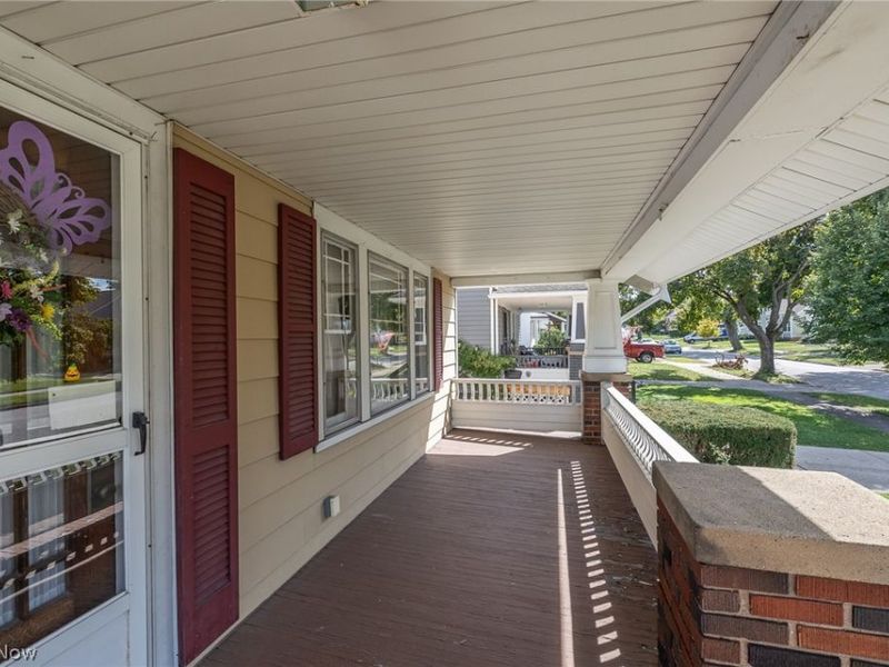 8028 Dresden Avenue, Parma, OH 44129 Photo 3